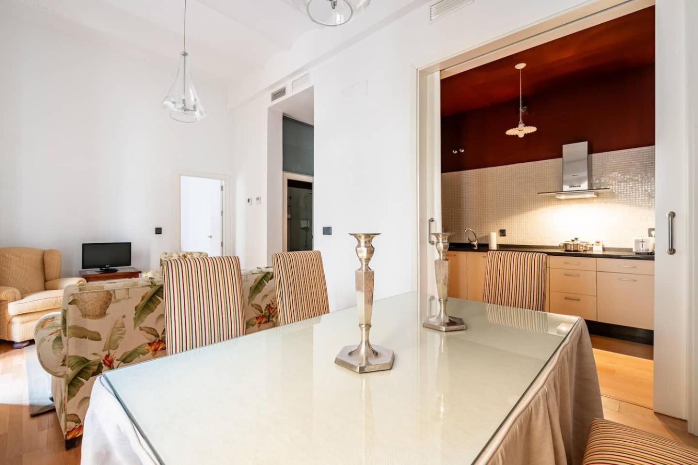 Komodo Sierpes: Bright & Classy Central Apartment إشبيلية المظهر الخارجي الصورة
