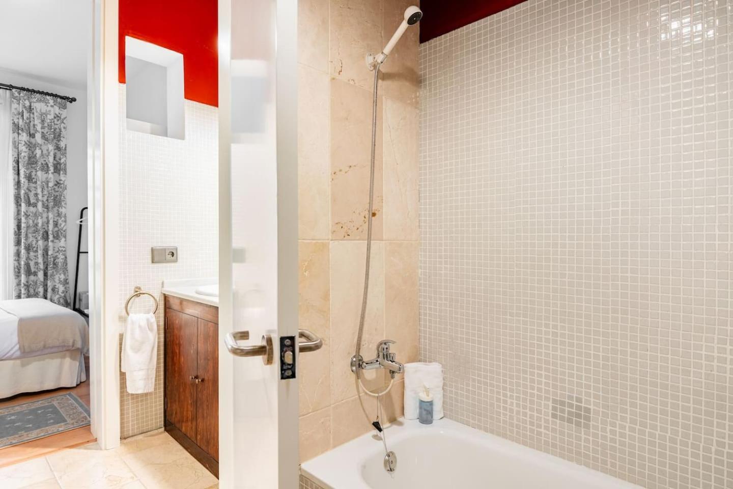 Komodo Sierpes: Bright & Classy Central Apartment إشبيلية المظهر الخارجي الصورة